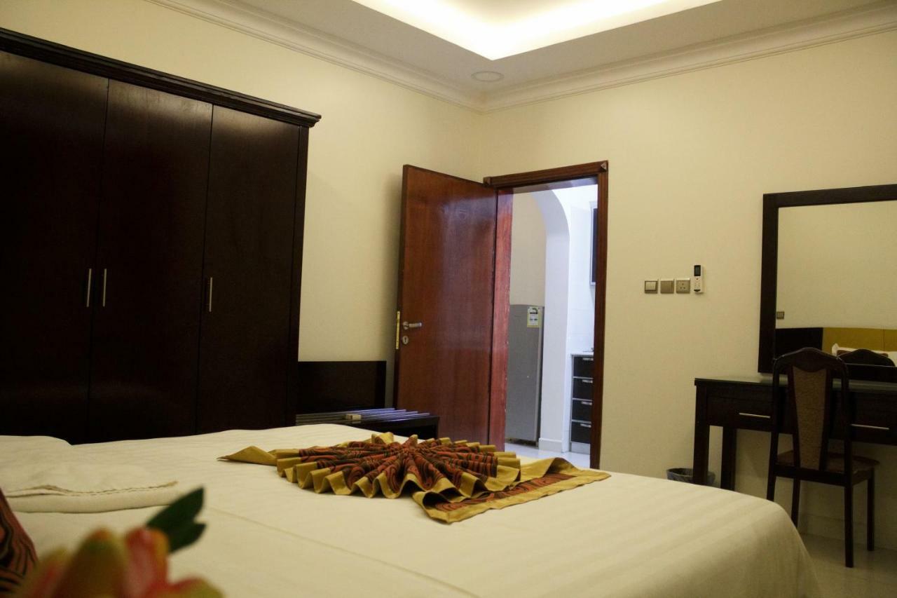 Aros Al Faisaliah Furnished Units Aparthotel Dammam Exterior foto